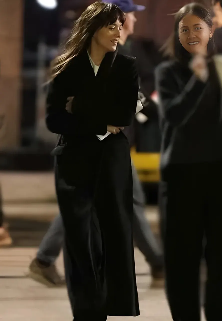 Madame Web 2024 Dakota Johnson Black Coat - Image 2