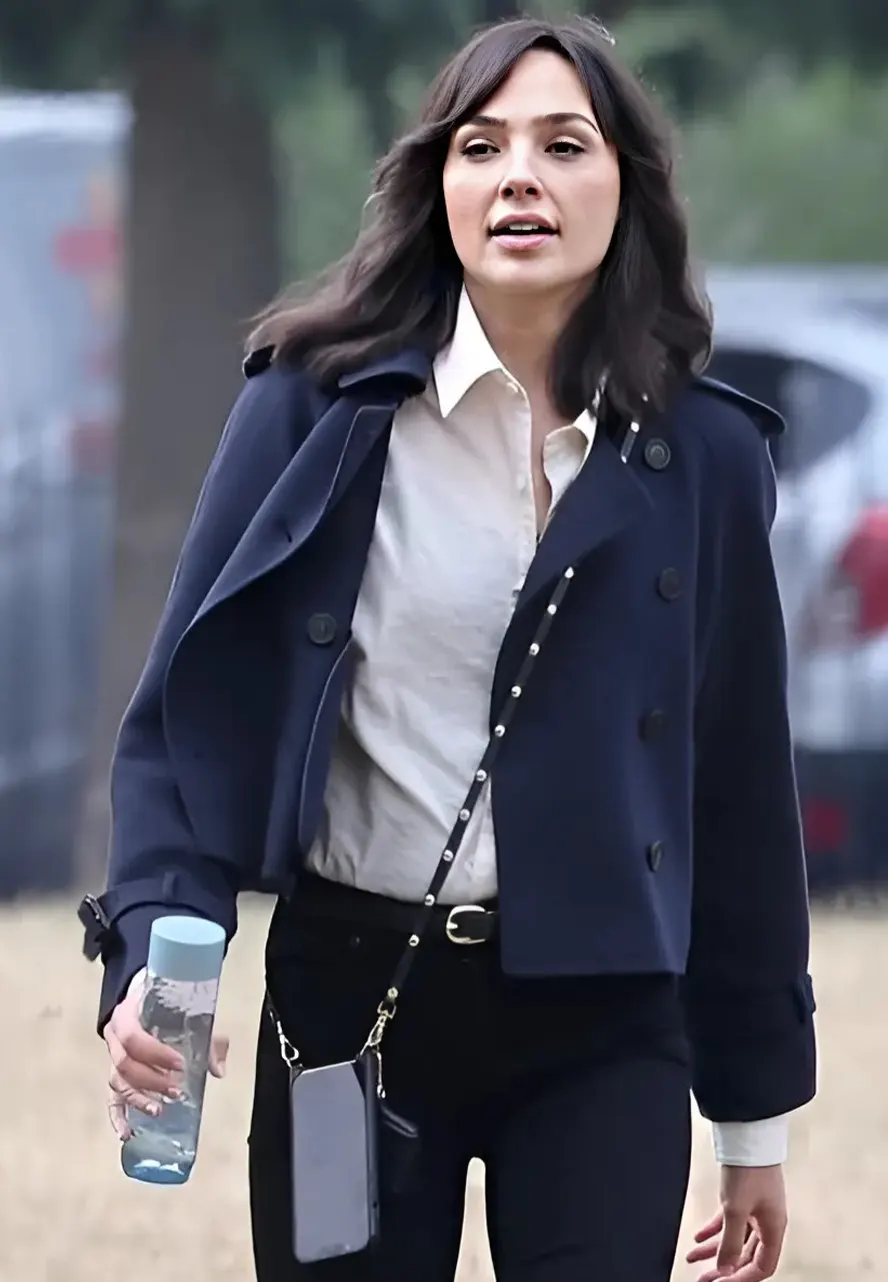 Heart Of Stone 2023 Gal Gadot Blue Jacket - Image 3