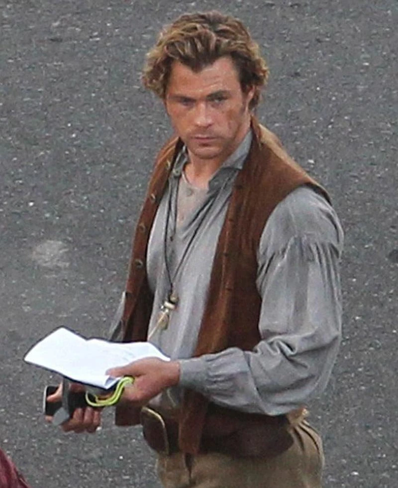 Owen Chase In The Heart Of The Sea Chris Hemsworth Vest - Image 4