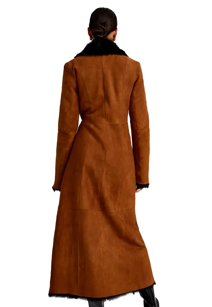 Emily Ratajkowski 90S Glamour Shearling Coat - Image 2